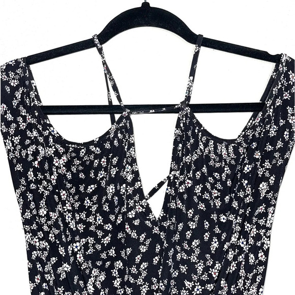 Express Black & White Ditsy Floral Print Cutout Cropped Jumpsuit Xsmall Women’s - Picture 4 of 13